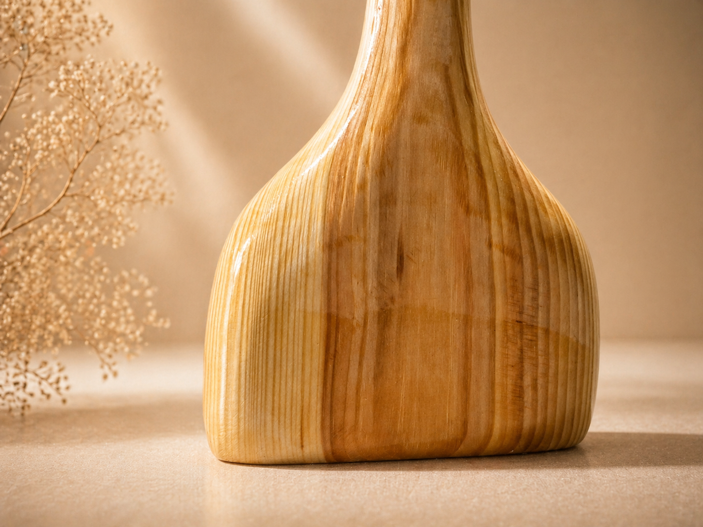 Cala Ridge Pine Wooden Flower Vase in pine wood by UDSS Atelier view 1