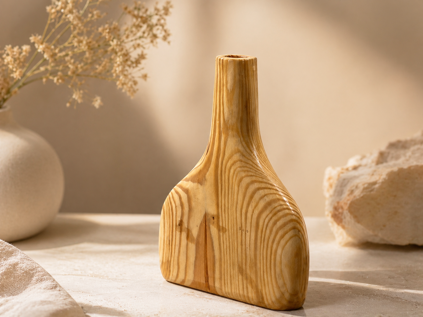 Cala Ridge Pine Wooden Flower Vase in pine wood by UDSS Atelier view 2
