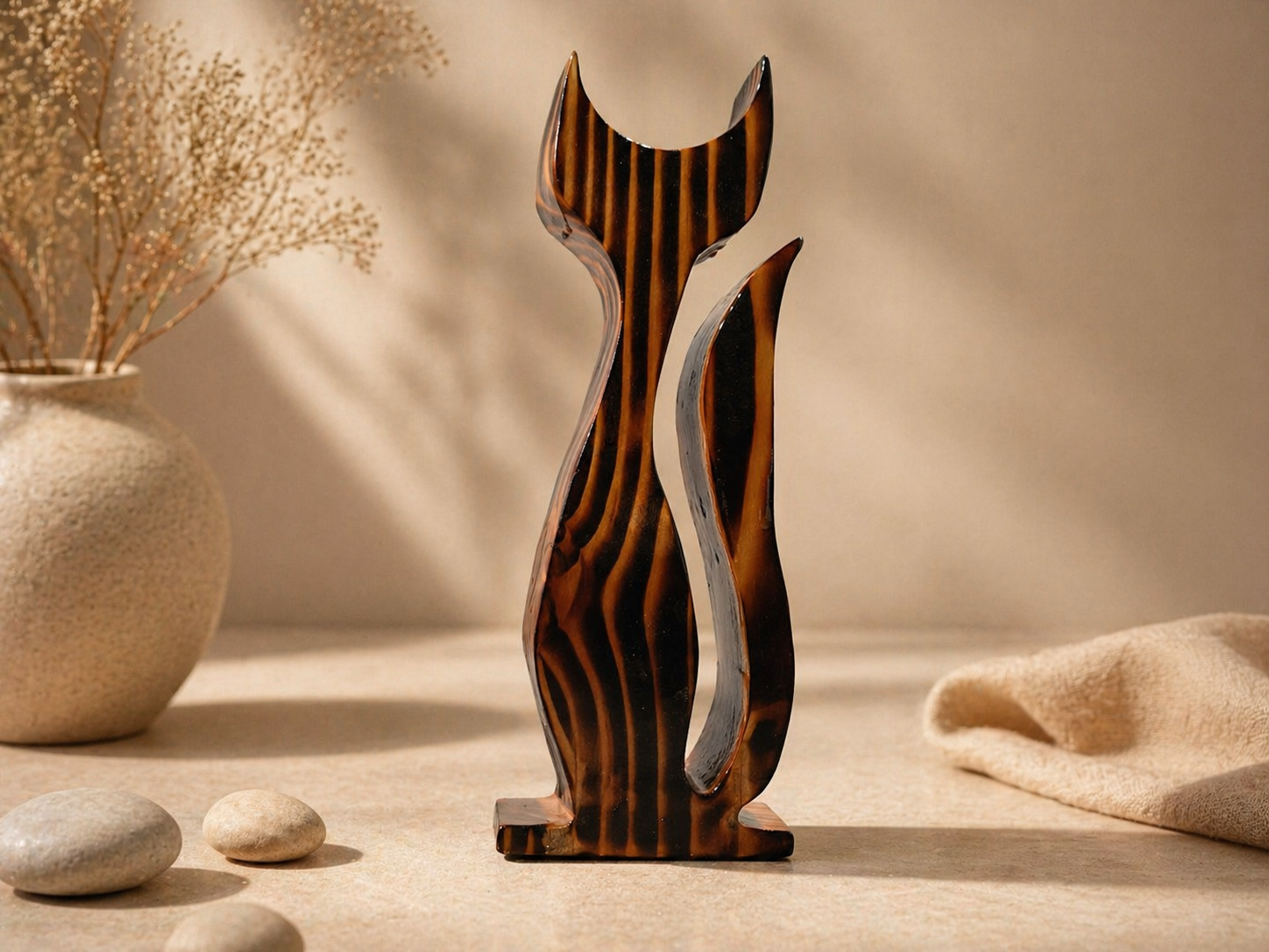 Luma Crest Pine Wooden Flower Vase in pine wood by UDSS Atelier view 2