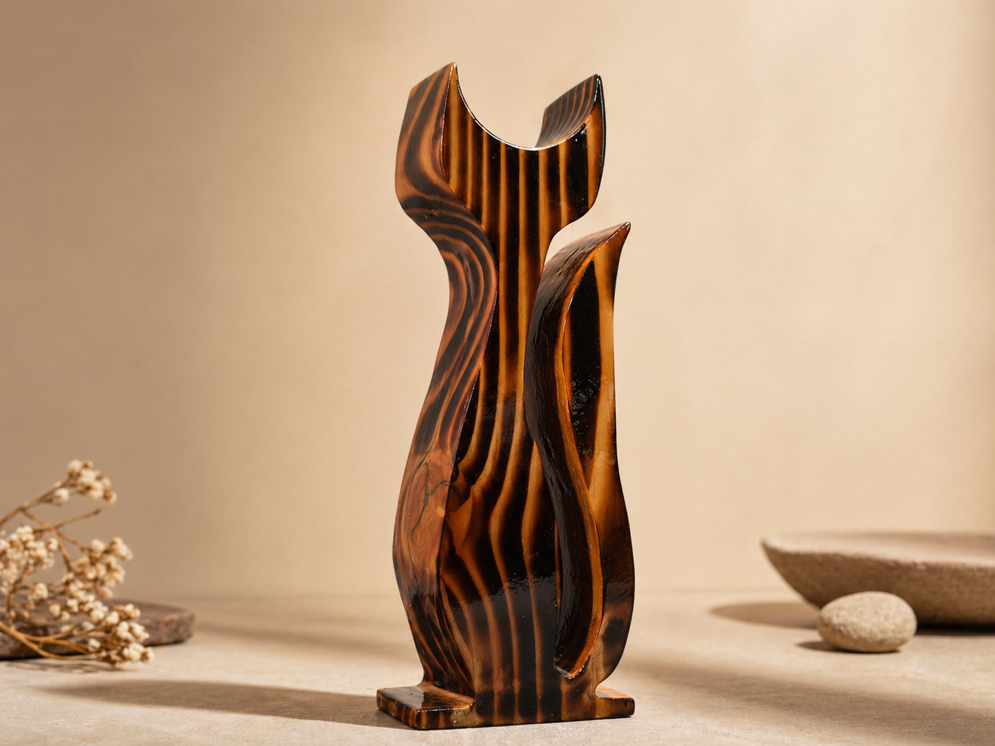 Luma Crest Pine Wooden Flower Vase in pine wood by UDSS Atelier view 3