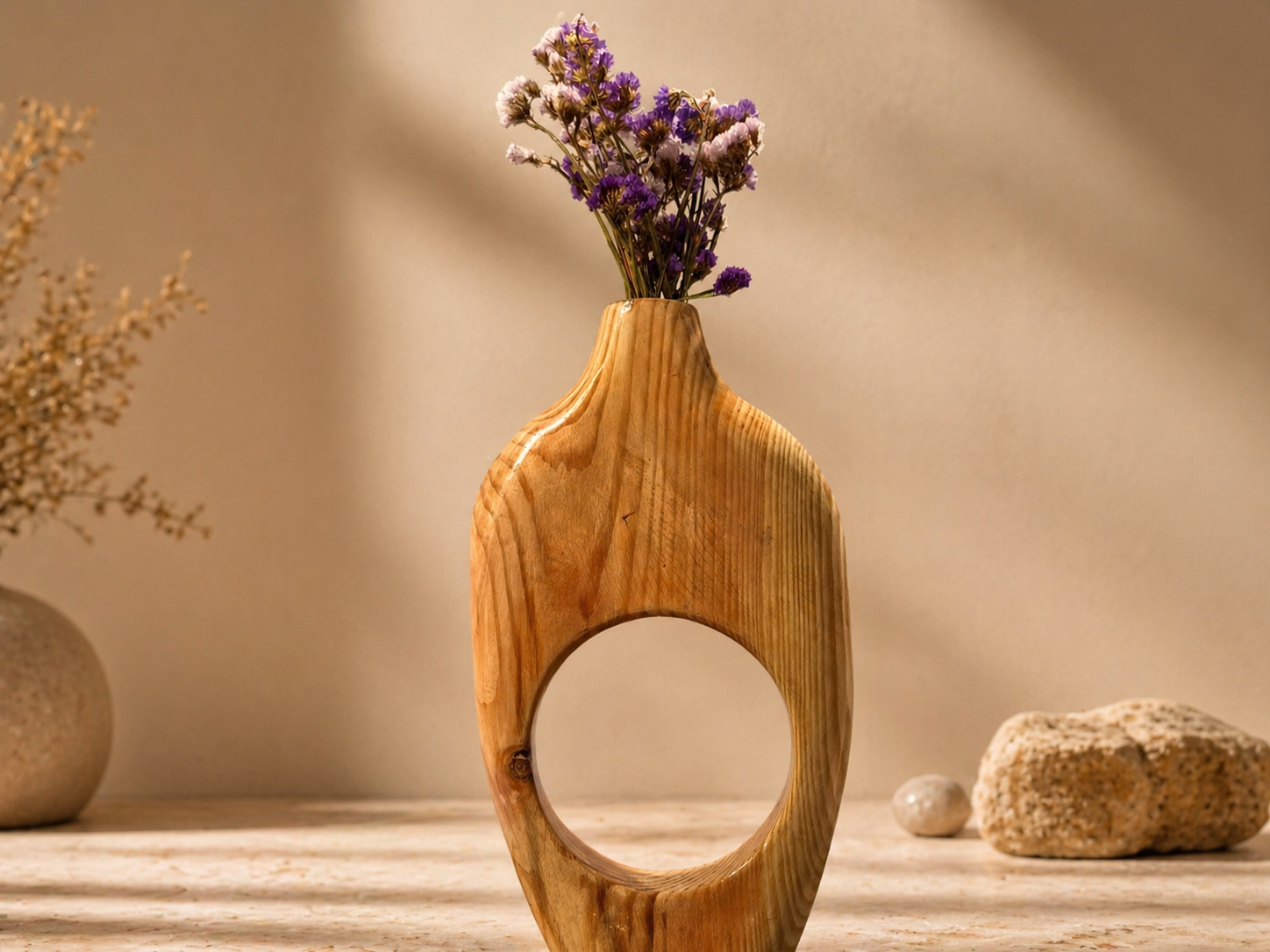 Talia Form Pine Wooden Flower Vase in pine wood by UDSS Atelier view 1