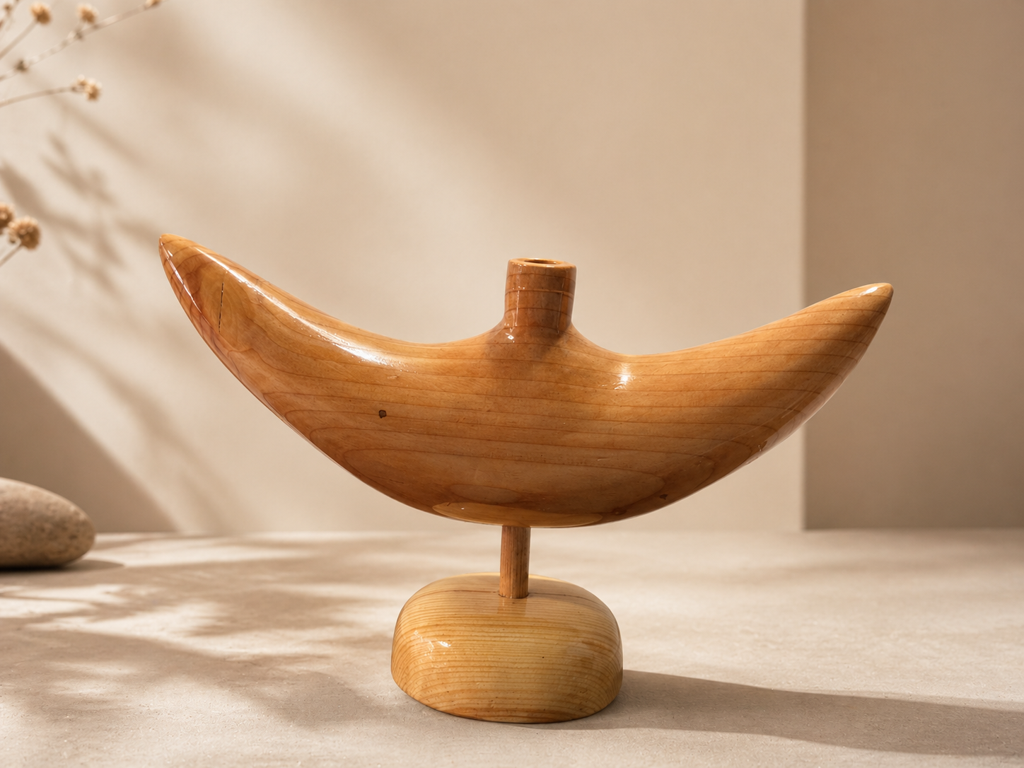Nysa Arch Pine Wooden Flower Vase in pine wood by UDSS Atelier view 3